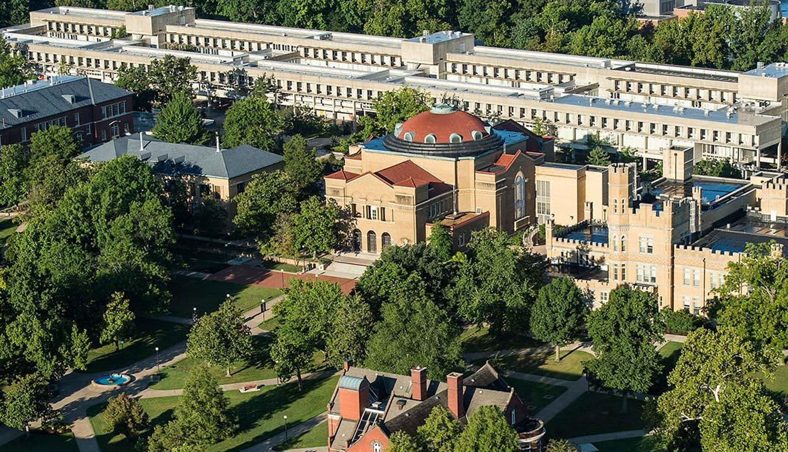 Southern-Illinois-University-Campus
